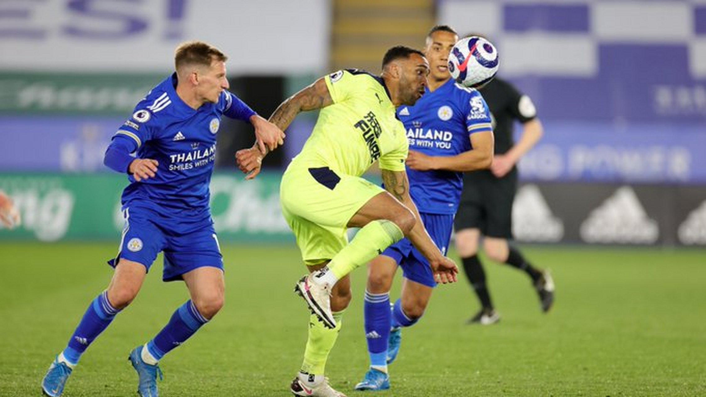 关于纽卡斯尔主场告负，降级形势愈发严峻的信息