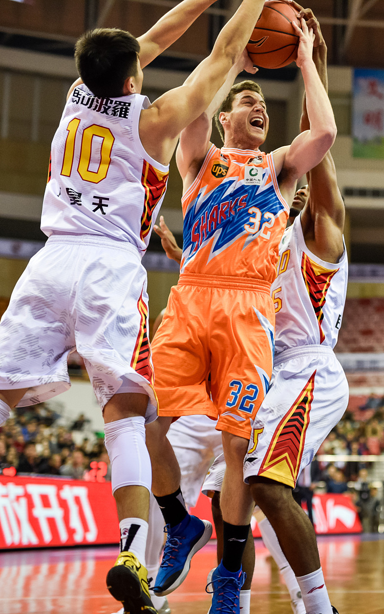 关于辽宁队实力碾压浙江，一路领先晋级半决赛的信息